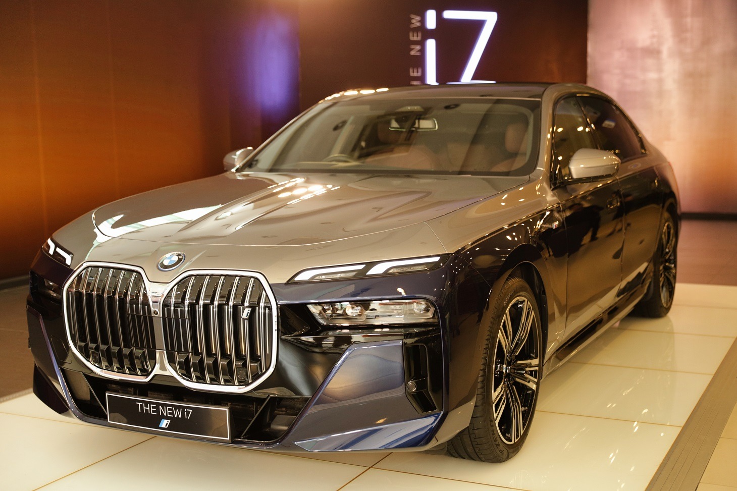 Exec Motor Executive Motors Limited unveils the historic arrival of the first-ever ...